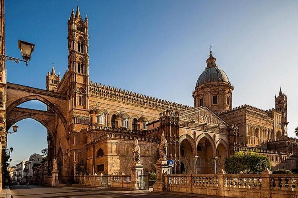 Casa Dei Sogni Apartment Palermo Luaran gambar